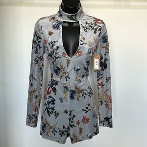 🆕 BLITHE Victoria Romper in Blue Velvet Floral Size Small NWT Cutout Mock Neck